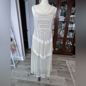 NWT White Lily Boutique lace dress with nude slip